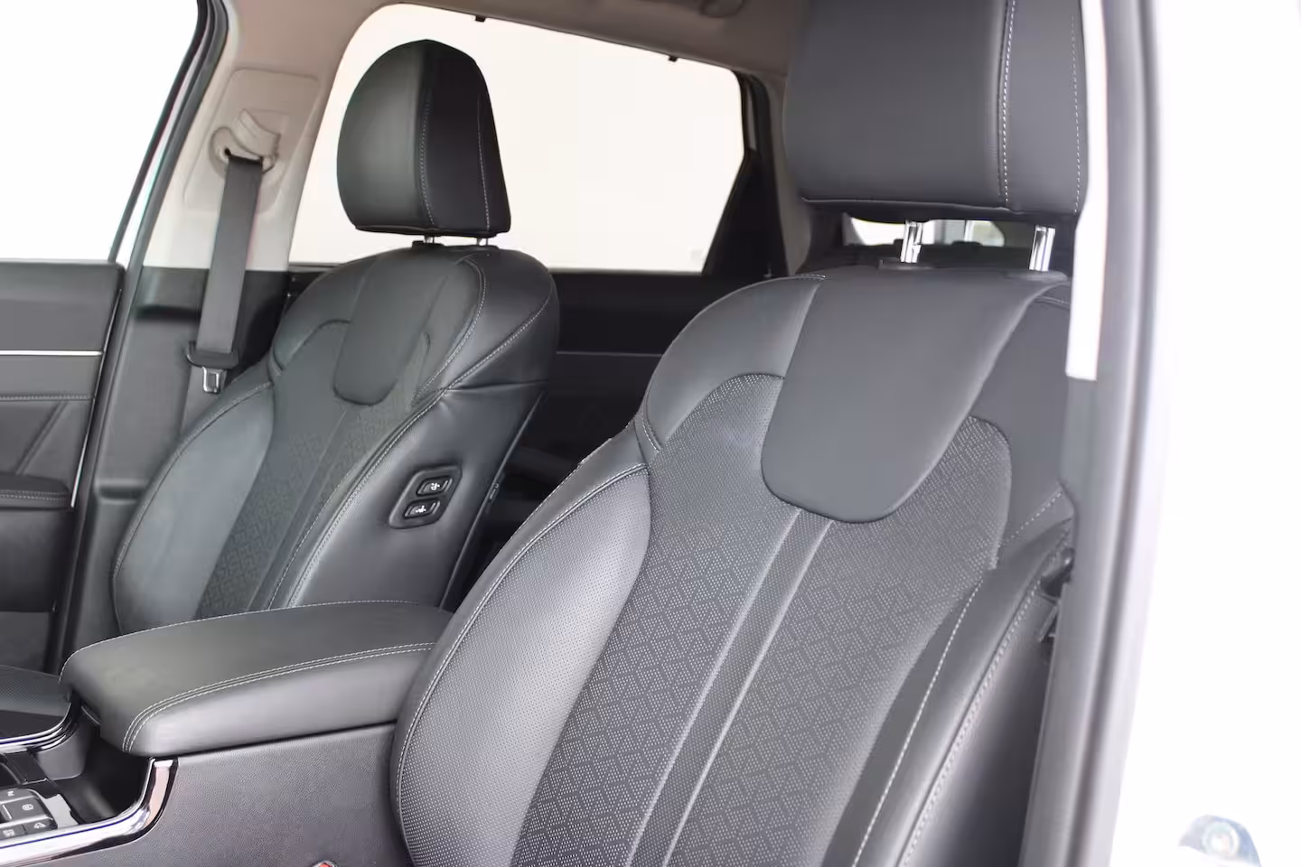 Kia Sorento 1.6 T-GDI Hybrid 2WD ExecutiveLine 7p. | 7-persoons | Ledere bekleding | Elektrische achte