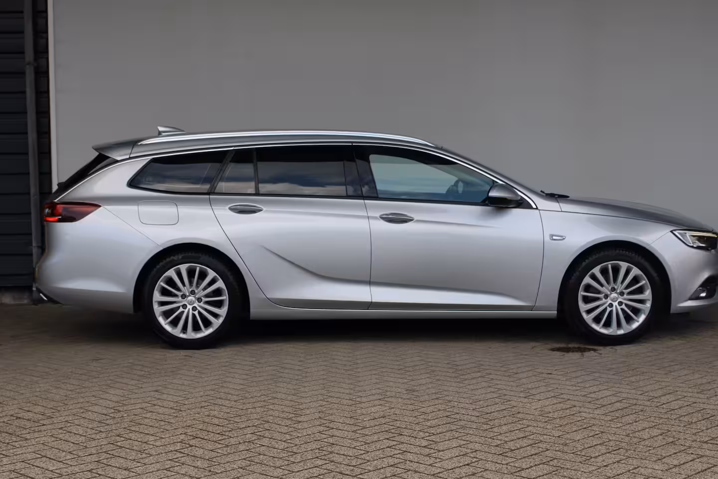 Opel Insignia Sports Tourer 1.5 Turbo Innovation | Trekhaak | Matrix LED | Navigatiesysteem | Keyless entry & start |
