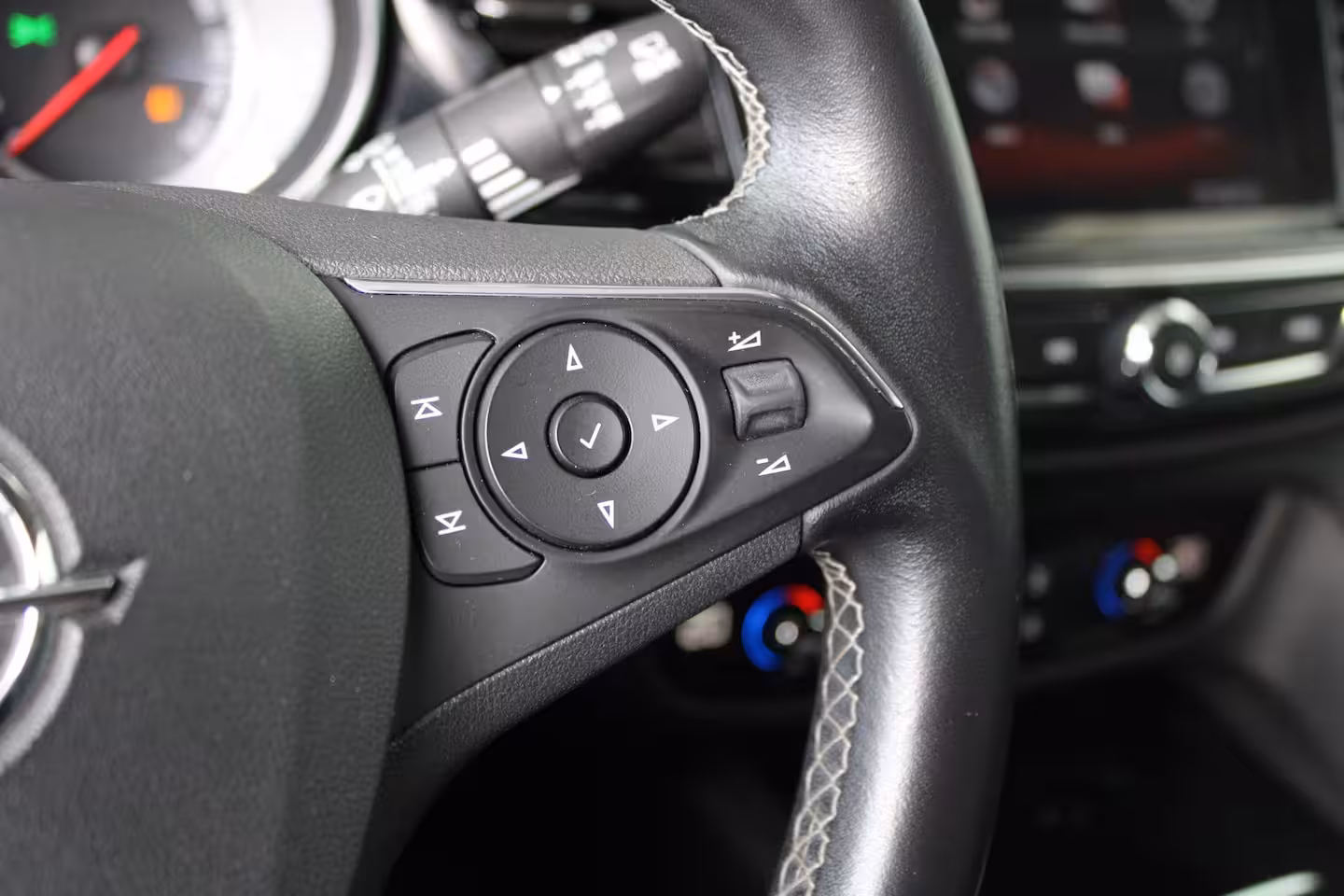 Opel Insignia Sports Tourer 1.5 Turbo Innovation | Trekhaak | Matrix LED | Navigatiesysteem | Keyless entry & start |