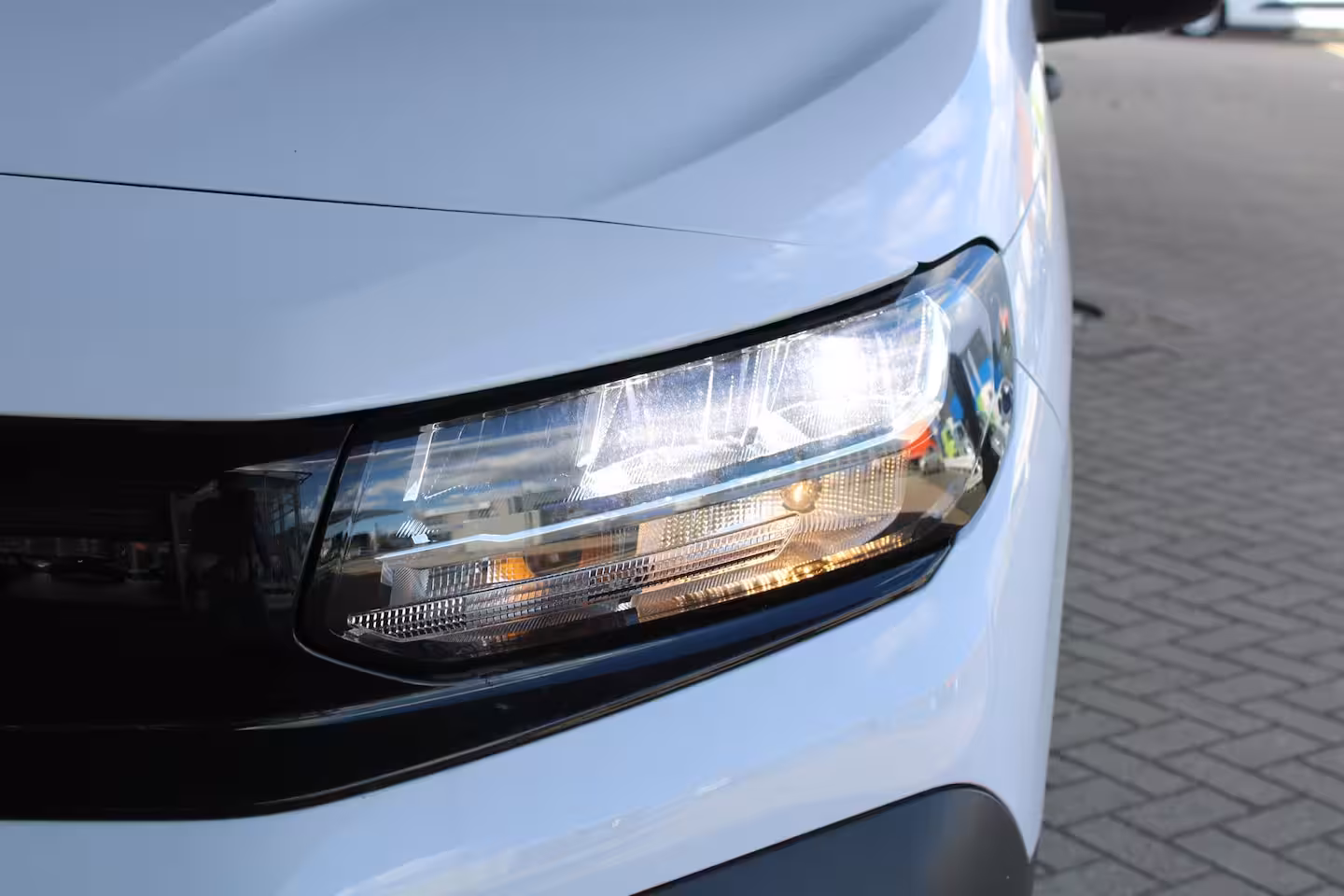 Opel Combo Electric 50 kWh L2 | Reservewiel | 1 sleutel met afstandsbediening, 1 zonder | 11 kW - 3 fase AC la