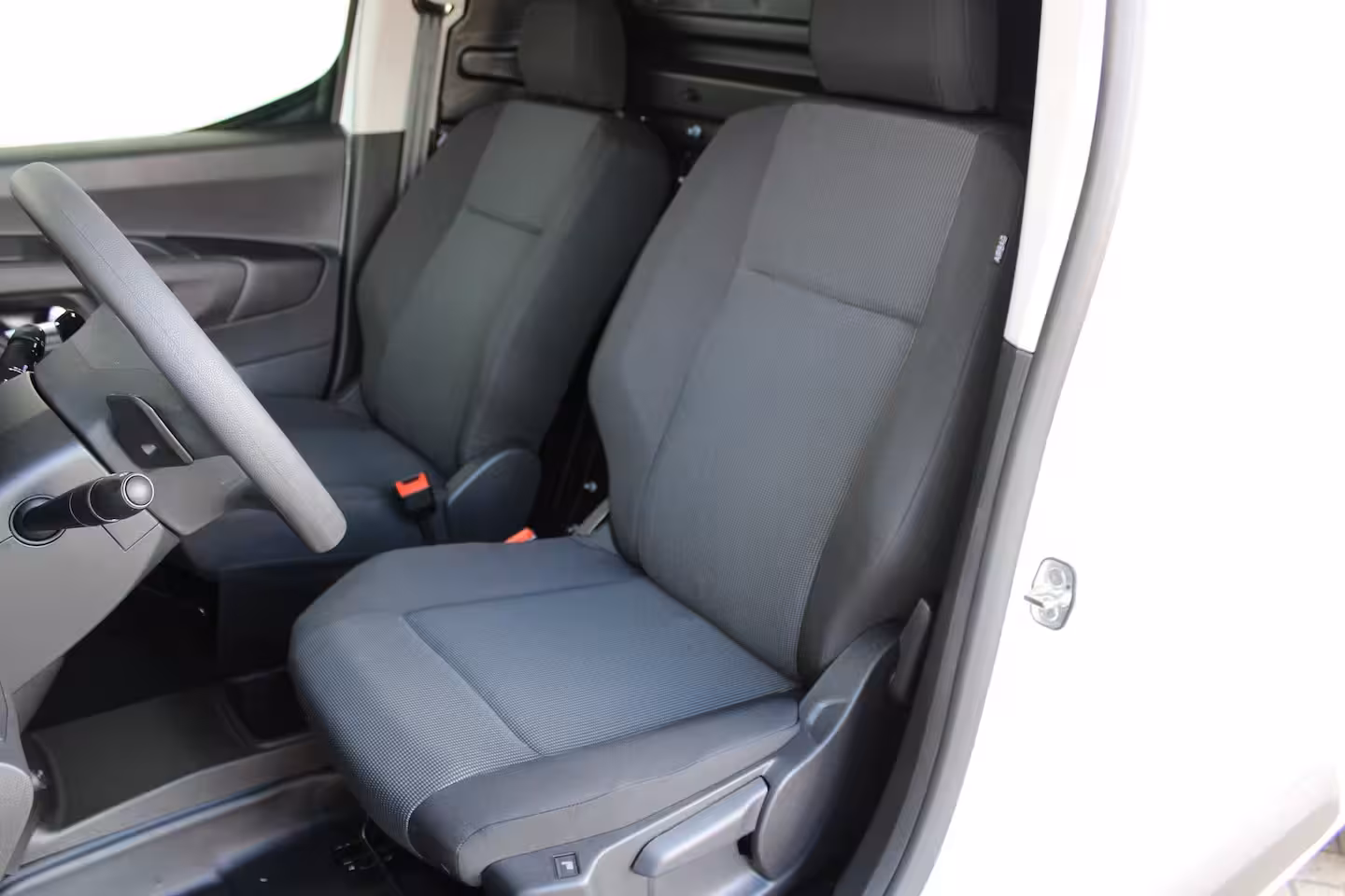 Opel Combo Electric 50 kWh L2 | Reservewiel | 1 sleutel met afstandsbediening, 1 zonder | 11 kW - 3 fase AC la