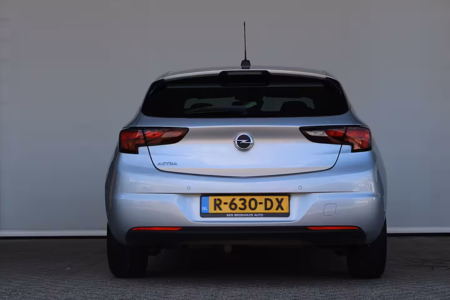 Opel Astra 1.4 Edition 2020 | Navigatie | Cruise control | Parkeersensoren | Stoel- & stuurverwarming