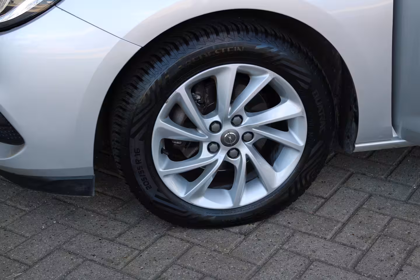 Opel Astra 1.4 Edition 2020 | Navigatie | Cruise control | Parkeersensoren | Stoel- & stuurverwarming