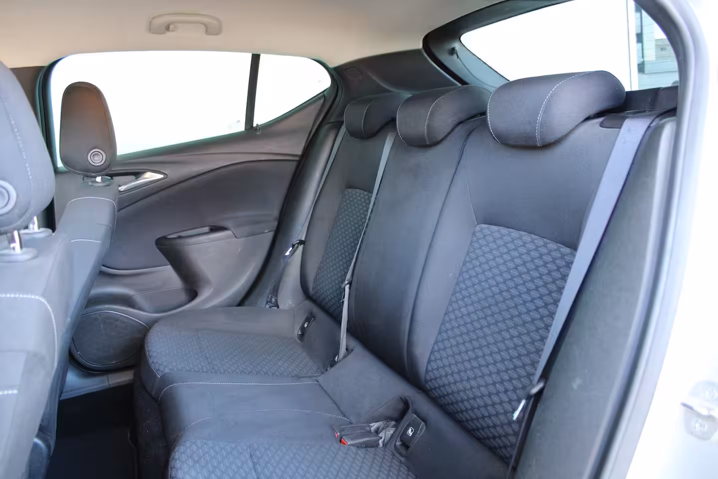 Opel Astra 1.4 Edition 2020 | Navigatie | Cruise control | Parkeersensoren | Stoel- & stuurverwarming