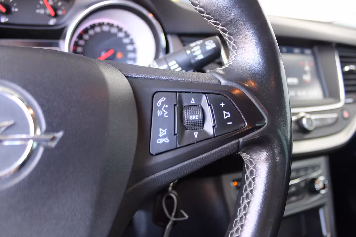 Opel Astra 1.4 Edition 2020 | Navigatie | Cruise control | Parkeersensoren | Stoel- & stuurverwarming