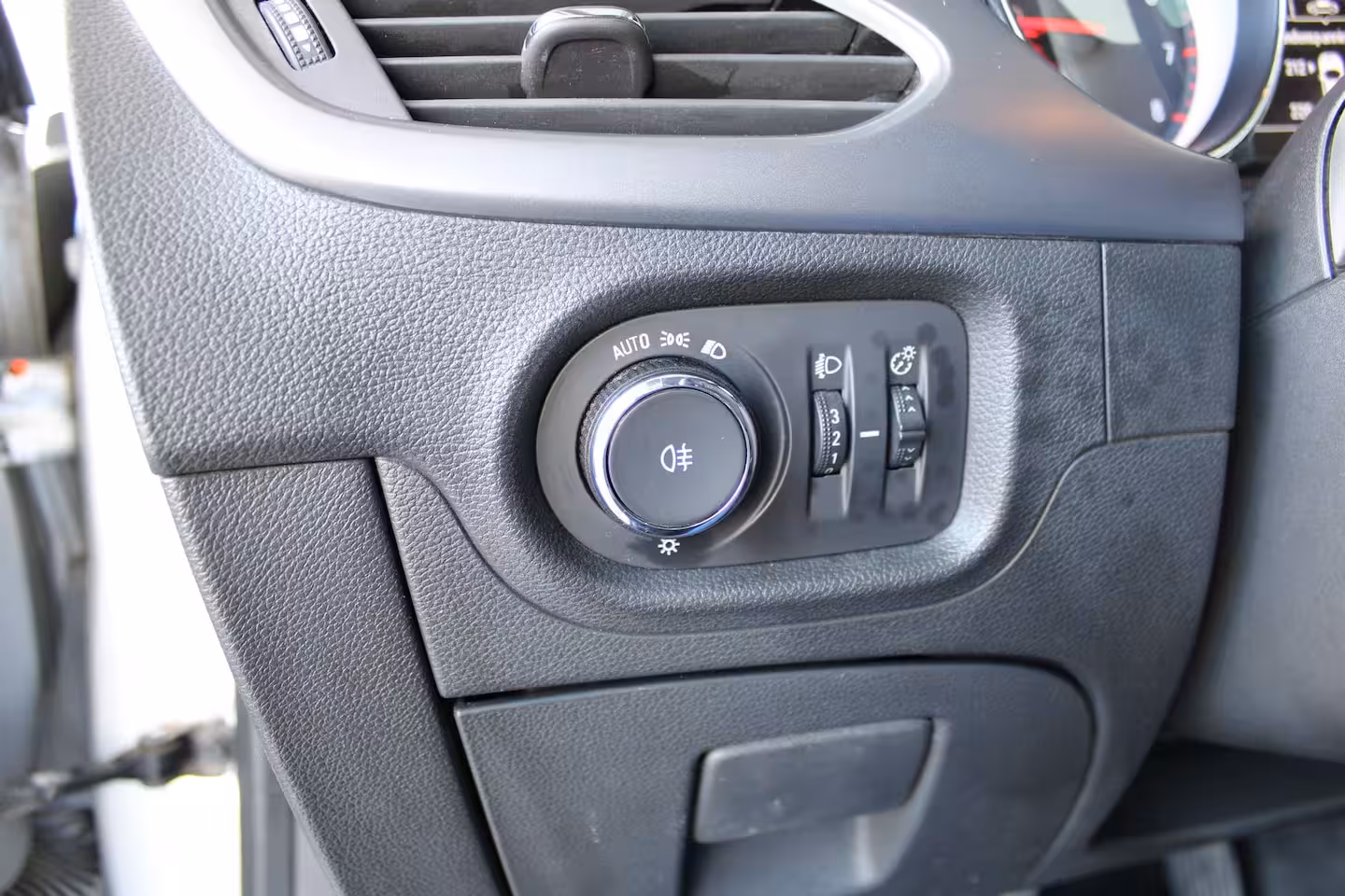 Opel Astra 1.4 Edition 2020 | Navigatie | Cruise control | Parkeersensoren | Stoel- & stuurverwarming