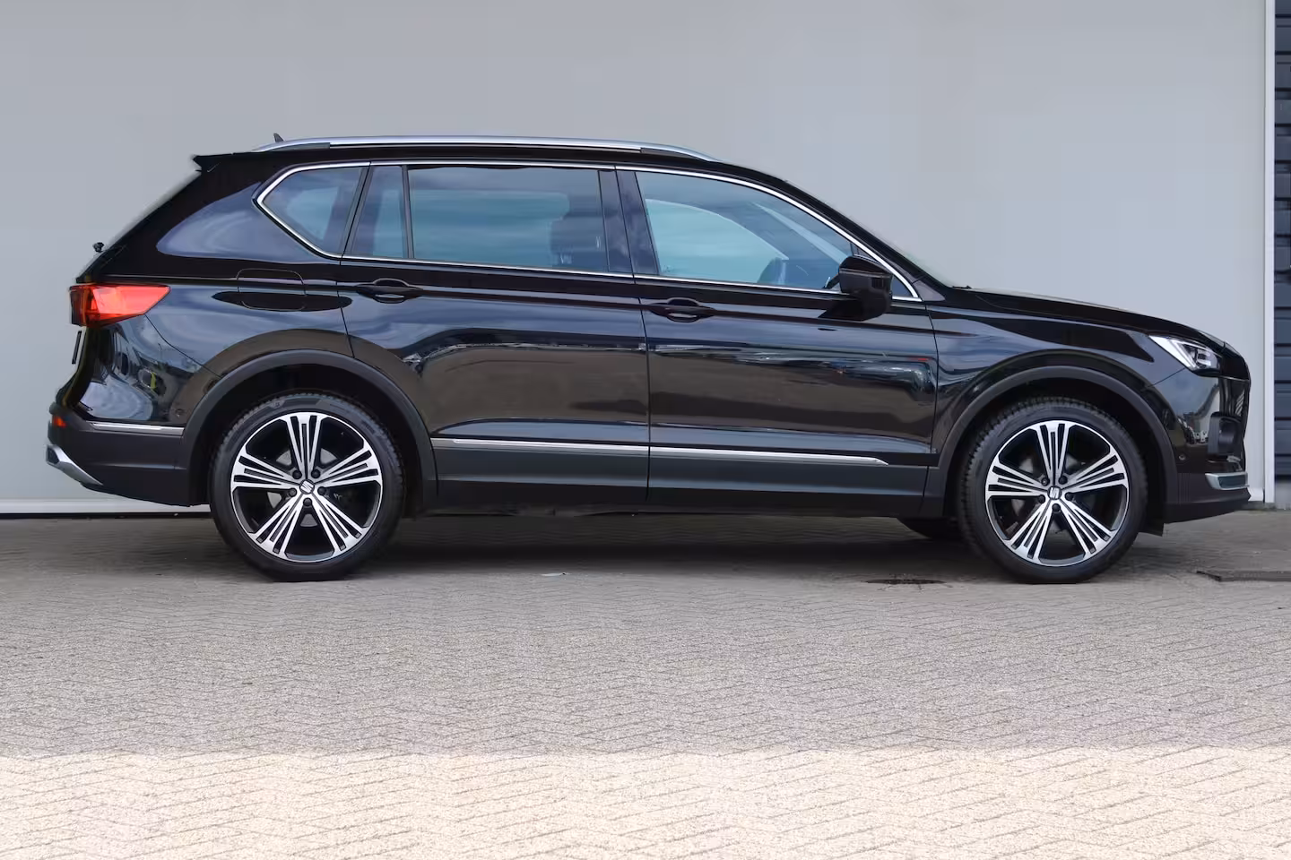 Seat Tarraco 1.5 TSI Xcellence Business Intense | Beats Audio | Dode-hoekdetectie | Elektrische achterk