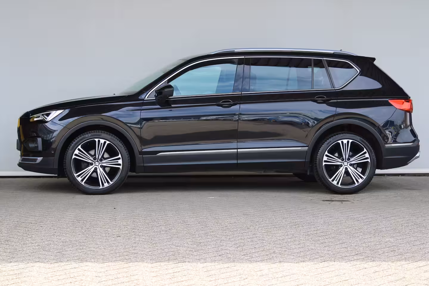 Seat Tarraco 1.5 TSI Xcellence Business Intense | Beats Audio | Dode-hoekdetectie | Elektrische achterk