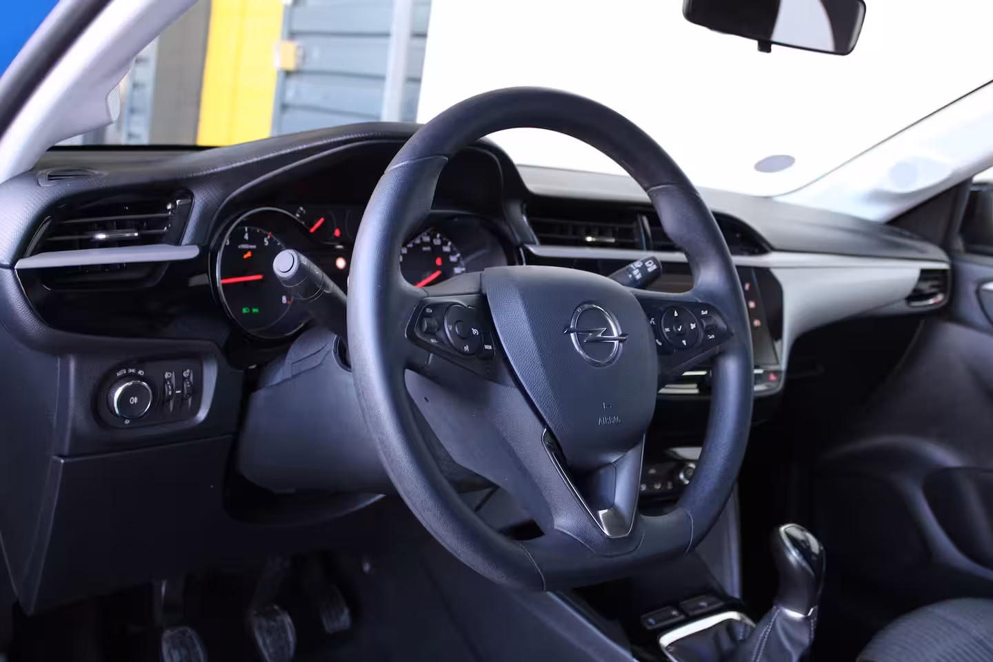 Opel Corsa 1.2 Edition | Parkeersensoren achter | Cruise control | 16` lichtmetalen velgen |