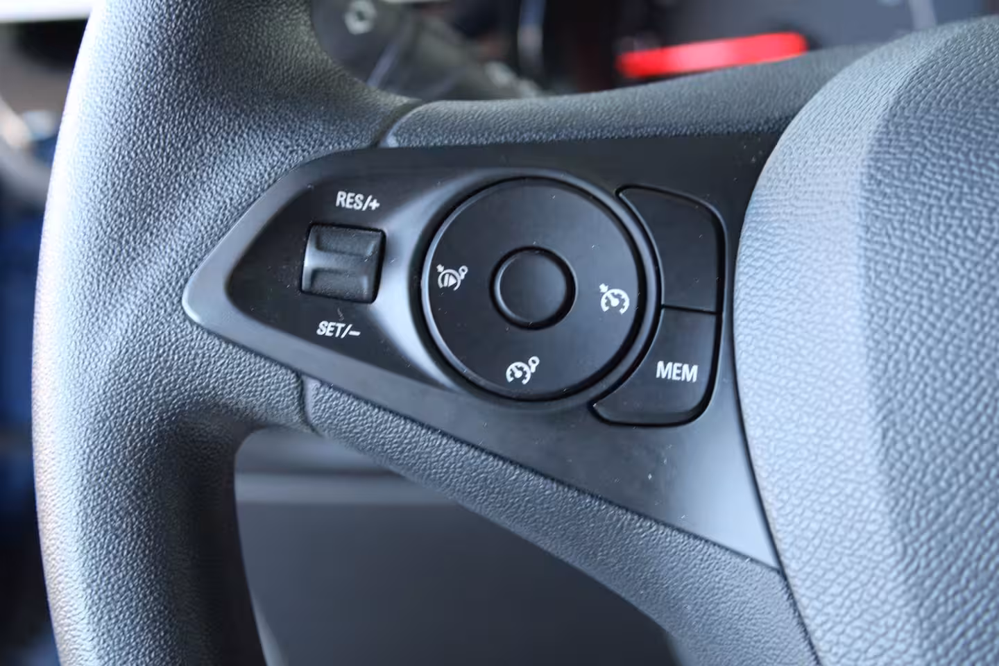 Opel Corsa 1.2 Edition | Parkeersensoren achter | Cruise control | 16` lichtmetalen velgen |