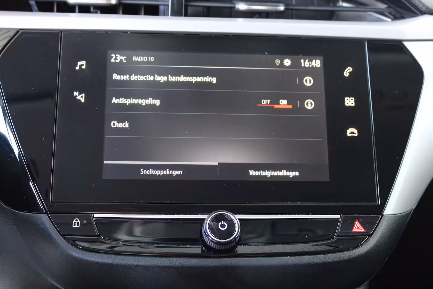Opel Corsa 1.2 Edition | Parkeersensoren achter | Cruise control | 16` lichtmetalen velgen |