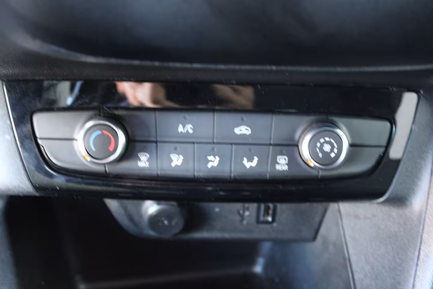 Opel Corsa 1.2 Edition | Parkeersensoren achter | Cruise control | 16` lichtmetalen velgen |