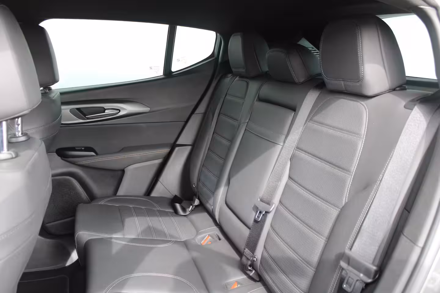 Alfa Romeo Tonale 1.5T Hybrid Veloce | Lederen bekleding | Adaptieve cruise control | Stoelventilatie voor |
