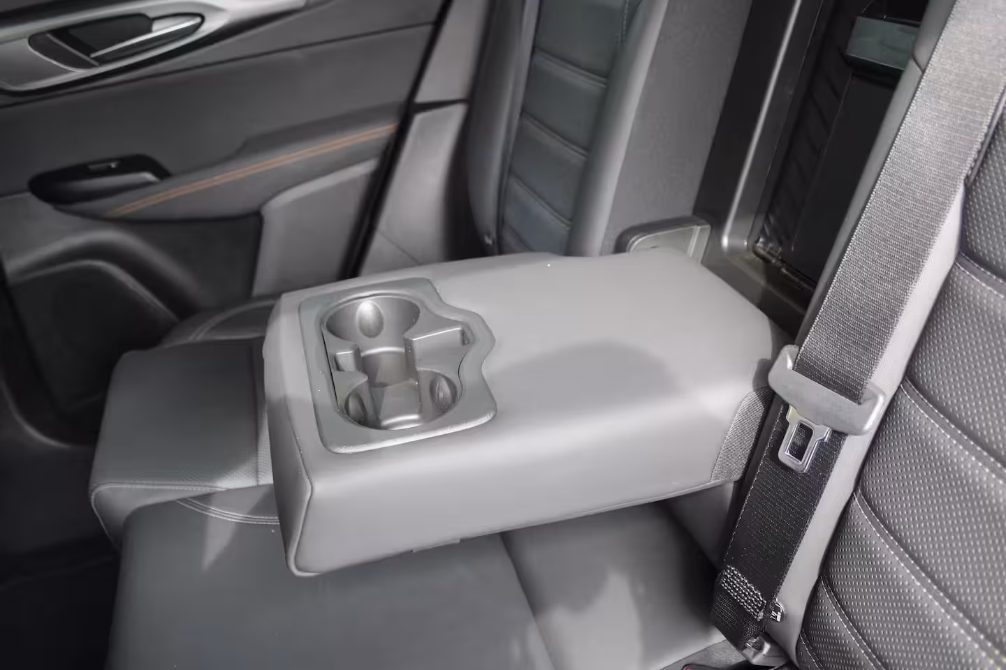 Alfa Romeo Tonale 1.5T Hybrid Veloce | Lederen bekleding | Adaptieve cruise control | Stoelventilatie voor |