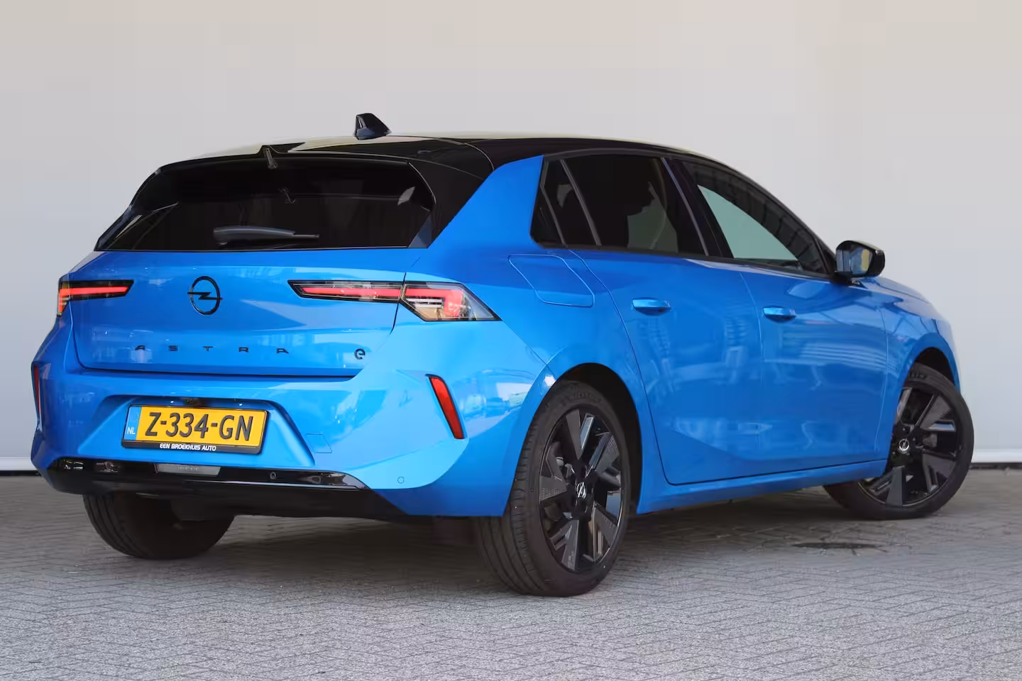 Opel Astra Electric 54 kWh GS | 360 Camera | Adaptieve cruise control | Apple carplay & Android auto | Keyless