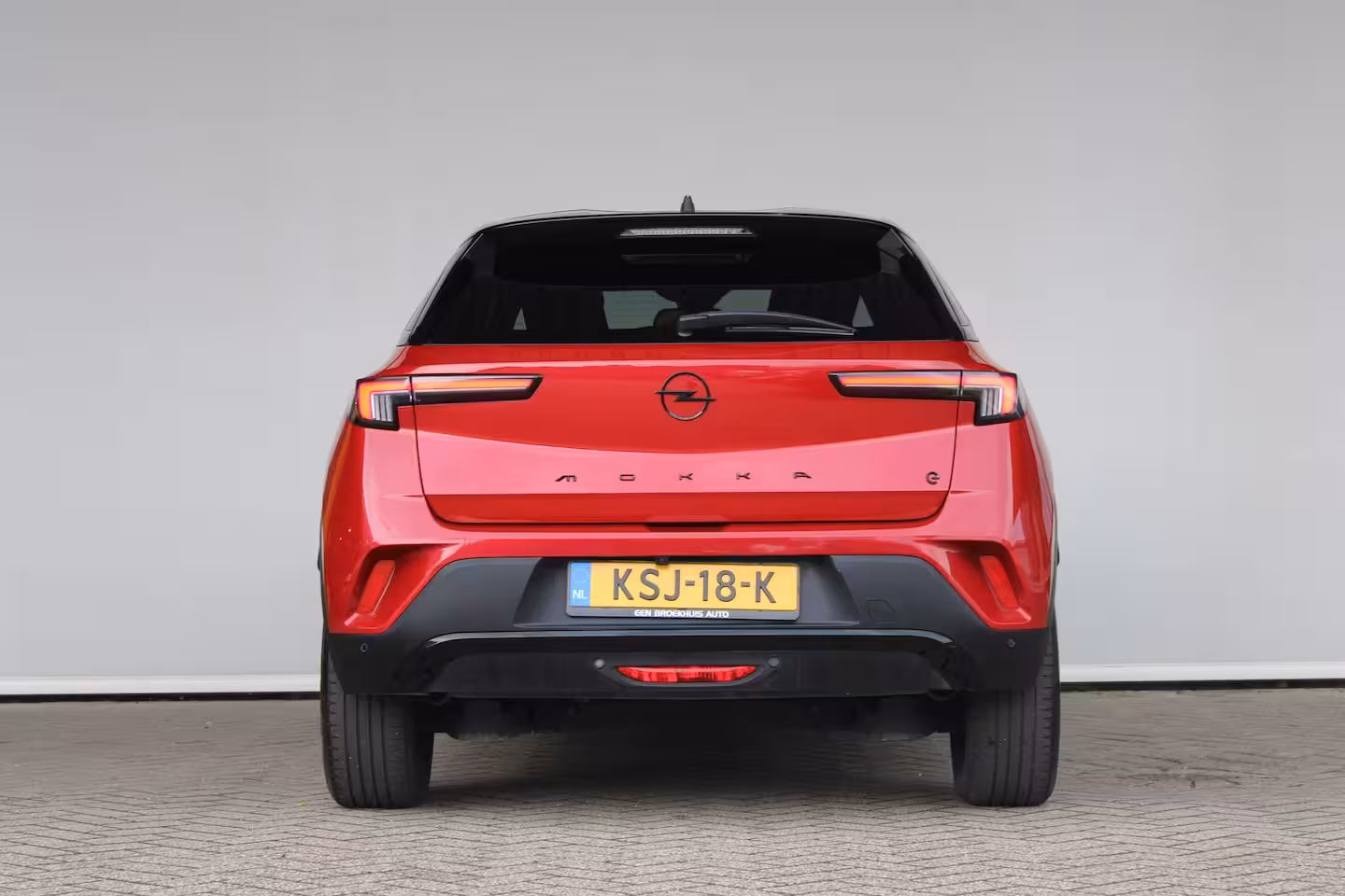 Opel Mokka-e GS Line 50-kWh 11kw bl. | Warmtepomp | Stoel en stuurverwarming | Climate control | Achter