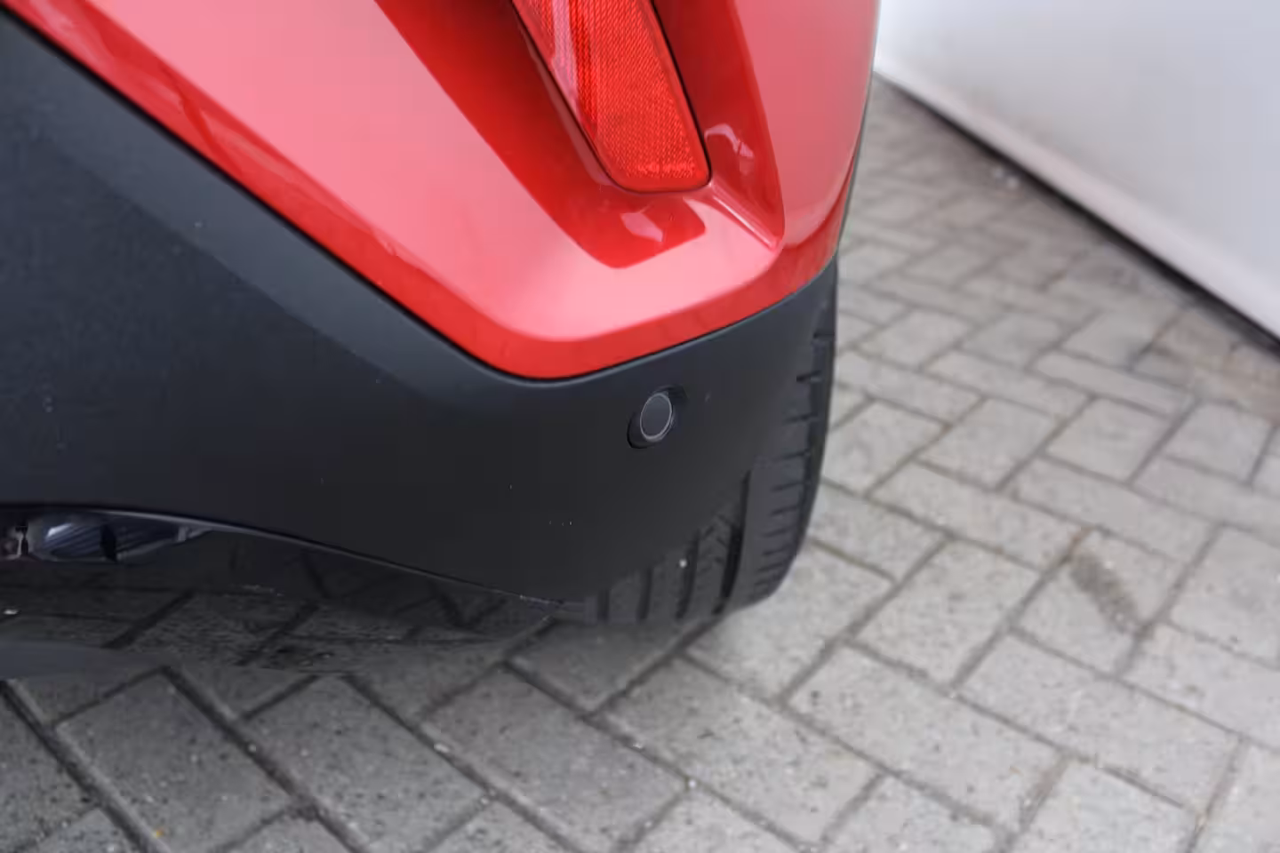 Opel Mokka-e GS Line 50-kWh 11kw bl. | Warmtepomp | Stoel en stuurverwarming | Climate control | Achter