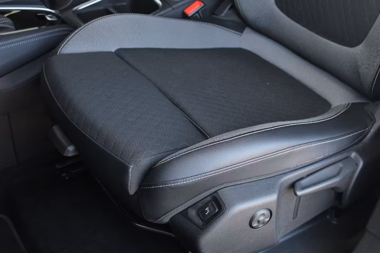 Opel Grandland X 1.6 Turbo Ultimate | 360 Camera | Achterbankverwarming | Afneembare trekhaak | Cruise cont