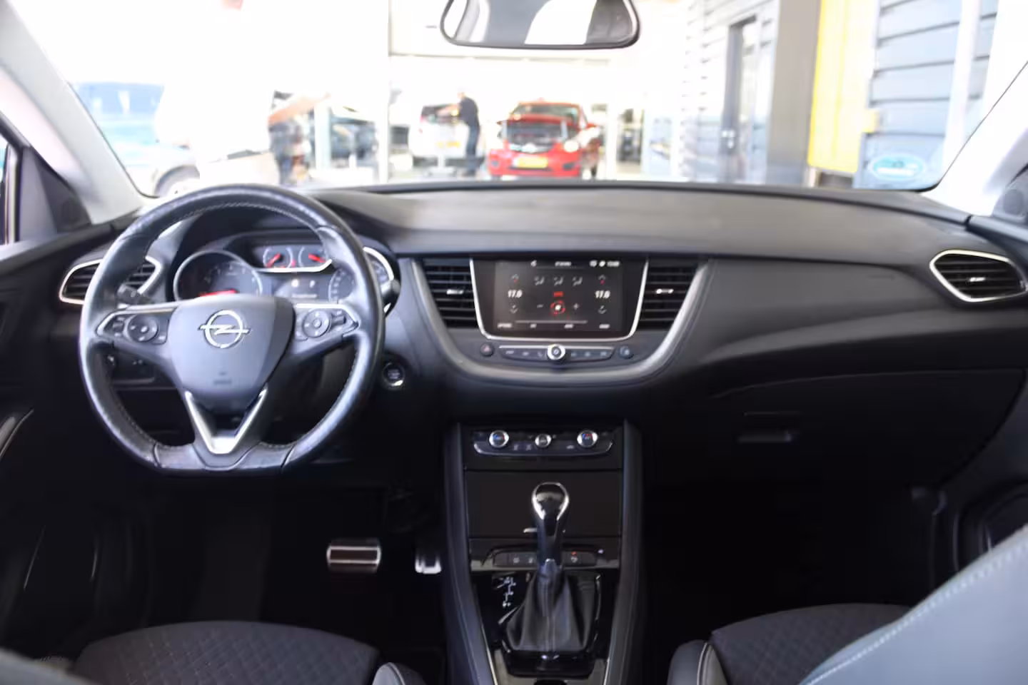 Opel Grandland X 1.6 Turbo Ultimate | 360 Camera | Achterbankverwarming | Afneembare trekhaak | Cruise cont