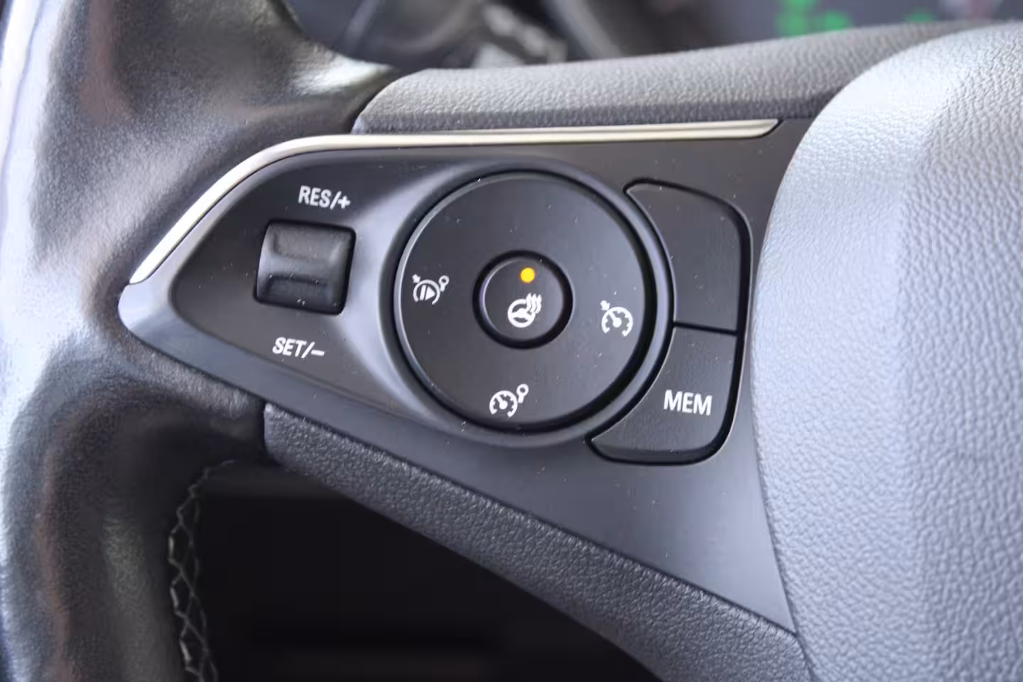 Opel Grandland X 1.6 Turbo Ultimate | 360 Camera | Achterbankverwarming | Afneembare trekhaak | Cruise cont