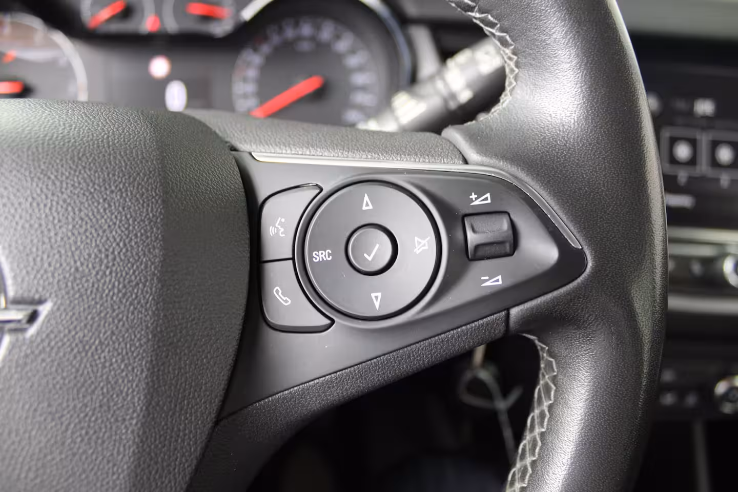 Opel Crossland 1.2 Edition | Navigatie | Cruise control | LED koplampen | Apple Carplay/ Android Auto |