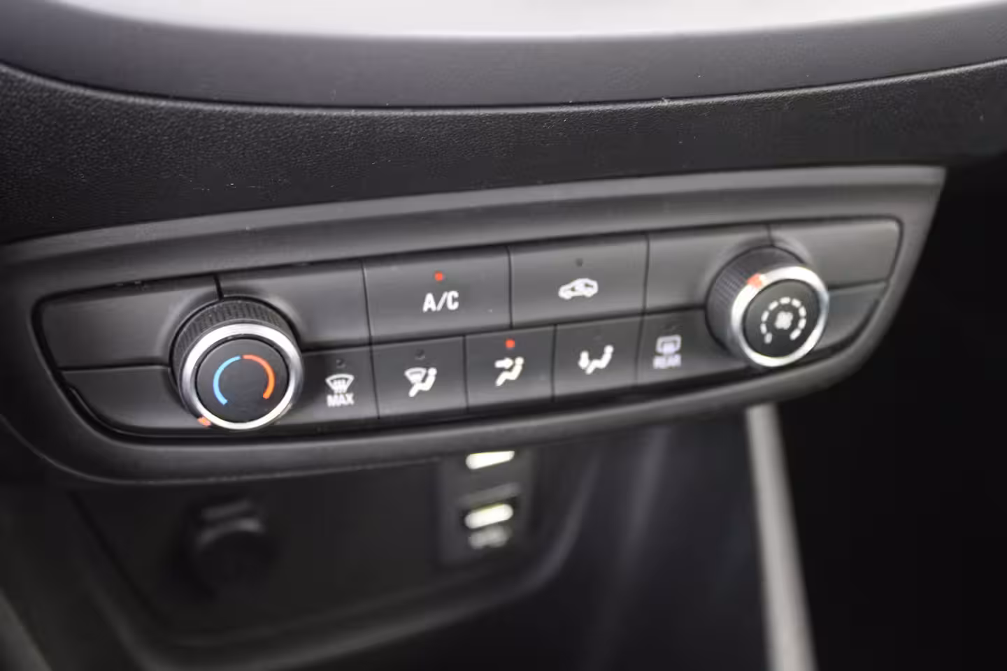 Opel Crossland 1.2 Edition | Navigatie | Cruise control | LED koplampen | Apple Carplay/ Android Auto |