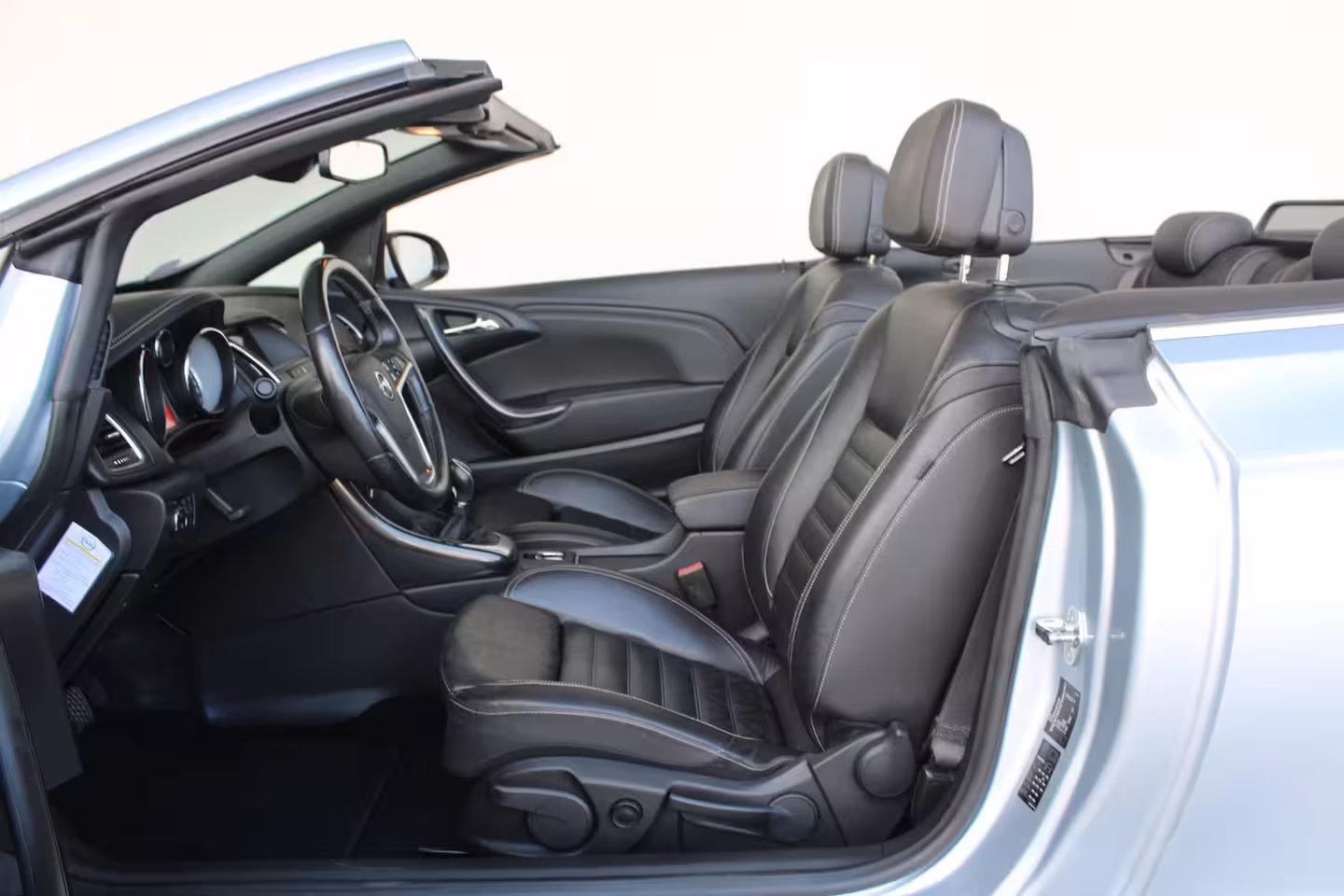 Opel Cascada 1.4 Turbo ecoFLEX Cosmo | AGR stoelen | Lederen bekleding | Navi | Parkeersensoren |