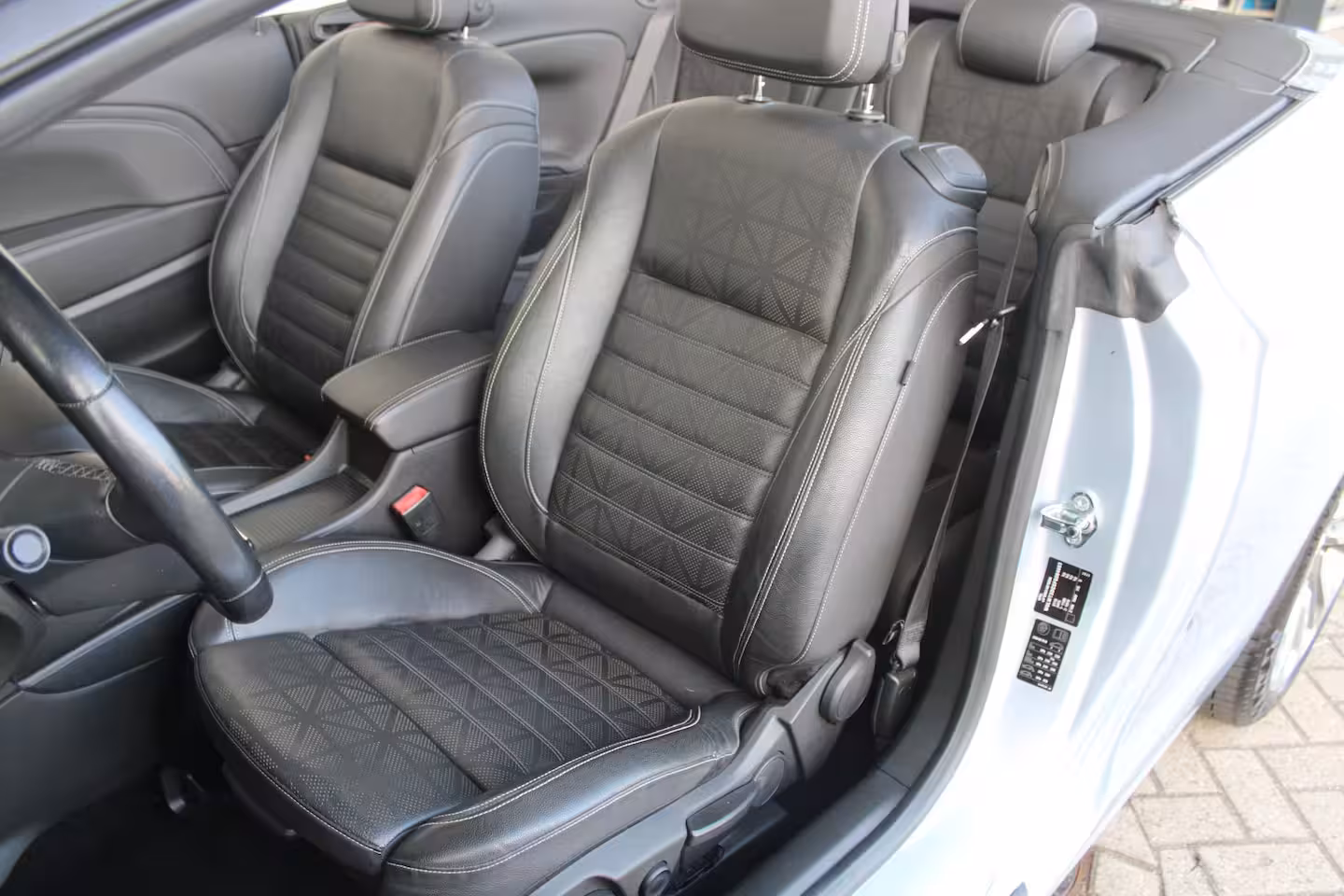 Opel Cascada 1.4 Turbo ecoFLEX Cosmo | AGR stoelen | Lederen bekleding | Navi | Parkeersensoren |