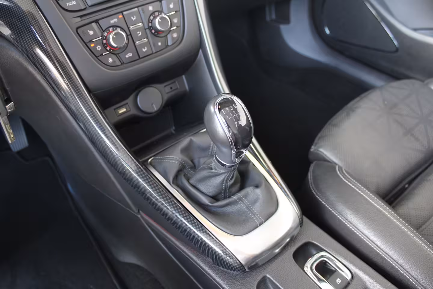 Opel Cascada 1.4 Turbo ecoFLEX Cosmo | AGR stoelen | Lederen bekleding | Navi | Parkeersensoren |