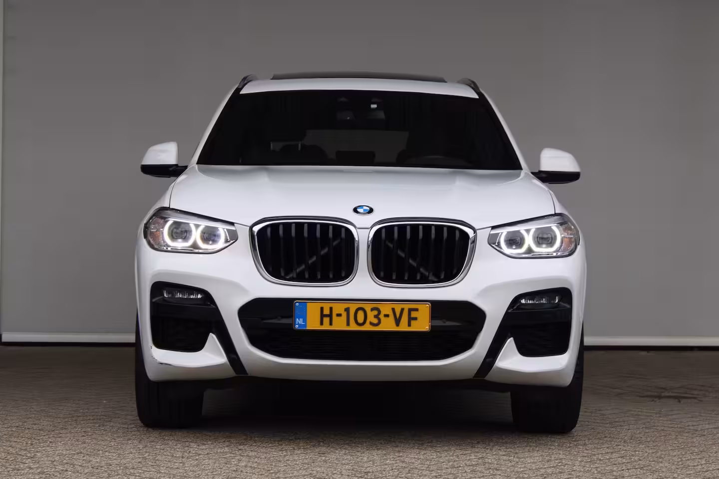 BMW X3 xDrive30e High Executive | M-sport | SOH 86% | Head-up display | Lederen bekleding | Memor
