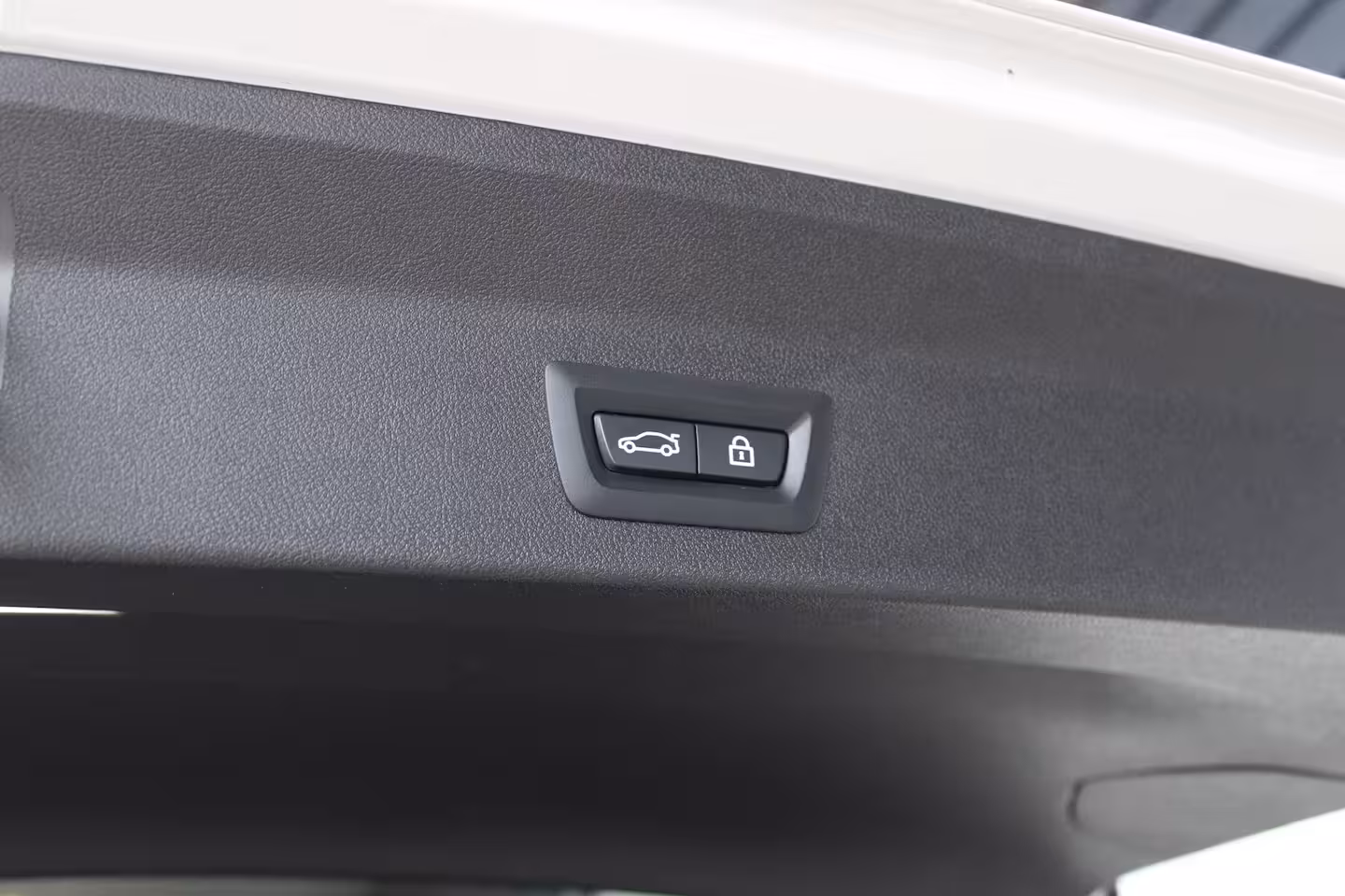 BMW X3 xDrive30e High Executive | M-sport | SOH 86% | Head-up display | Lederen bekleding | Memor