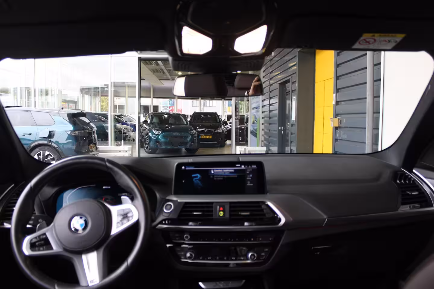 BMW X3 xDrive30e High Executive | M-sport | SOH 86% | Head-up display | Lederen bekleding | Memor