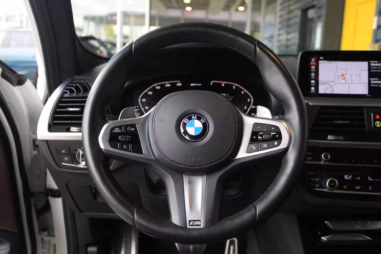 BMW X3 xDrive30e High Executive | M-sport | SOH 86% | Head-up display | Lederen bekleding | Memor