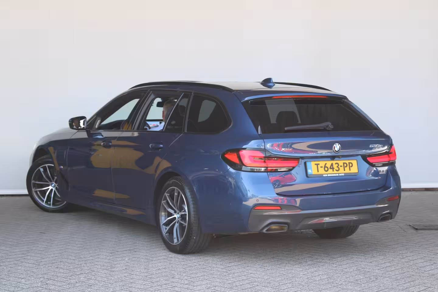 BMW 5-serie Touring 530e xDrive High Executive | M Sport | SOH 83% | Alcantara bekleding | Harman kardon audio