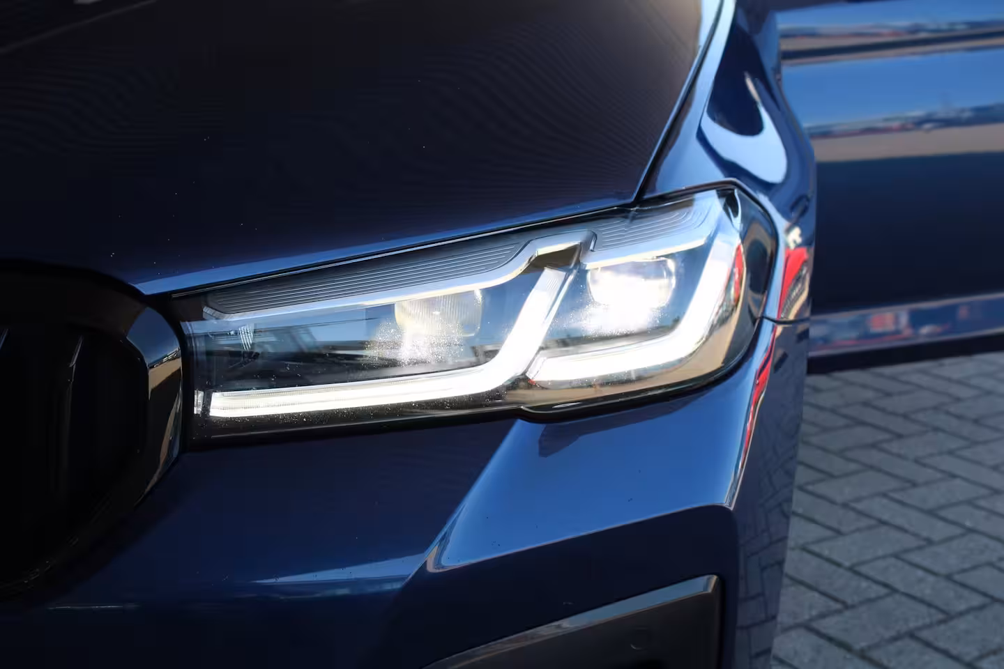 BMW 5-serie Touring 530e xDrive High Executive | M Sport | SOH 83% | Alcantara bekleding | Harman kardon audio