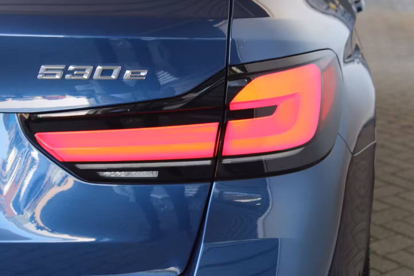 BMW 5-serie Touring 530e xDrive High Executive | M Sport | SOH 83% | Alcantara bekleding | Harman kardon audio