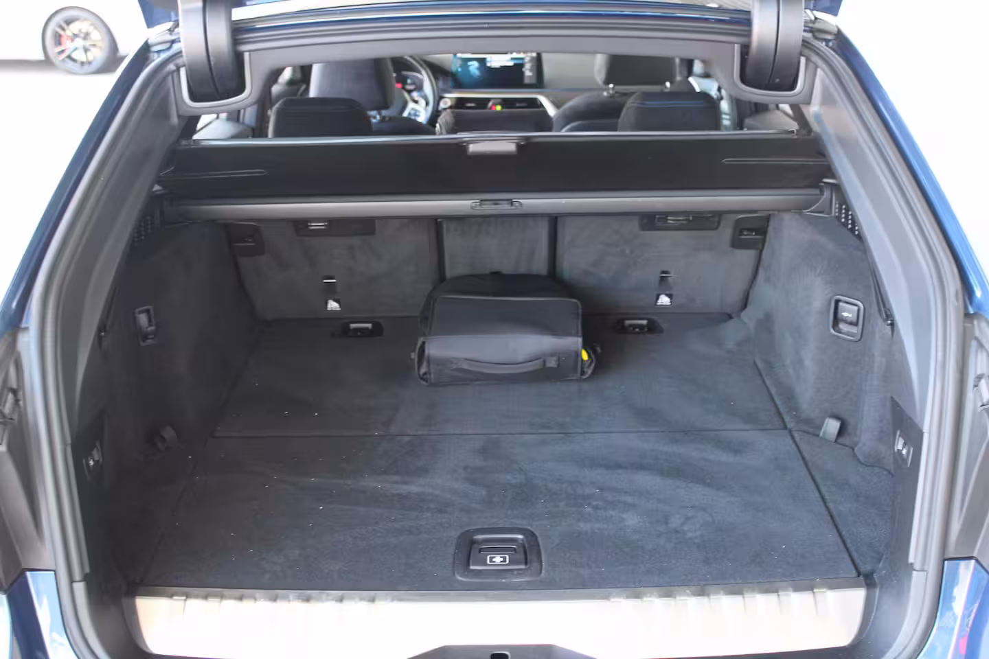 BMW 5-serie Touring 530e xDrive High Executive | M Sport | SOH 83% | Alcantara bekleding | Harman kardon audio