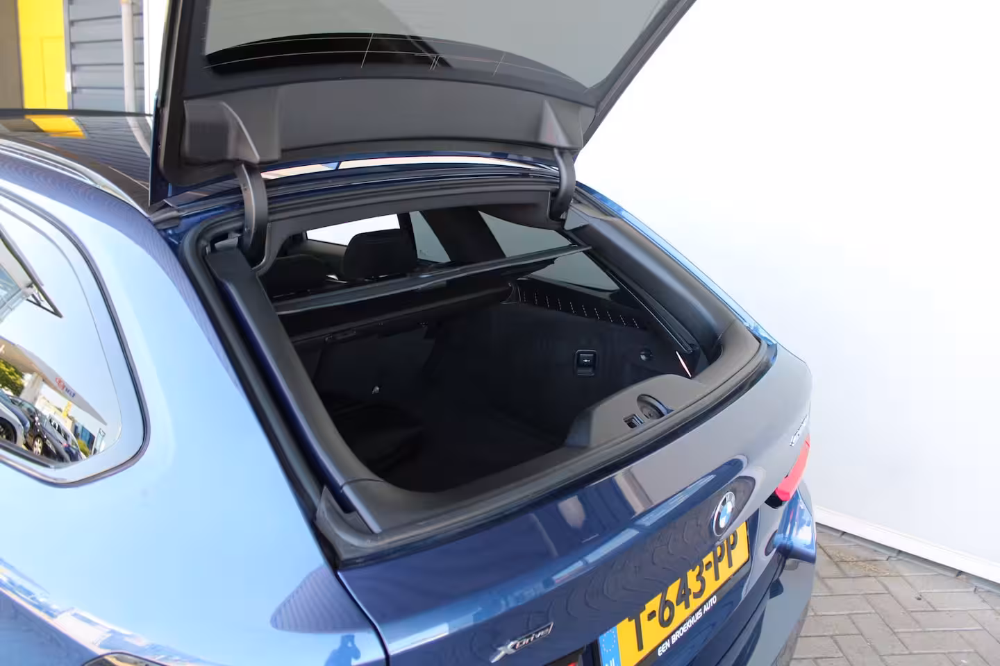 BMW 5-serie Touring 530e xDrive High Executive | M Sport | SOH 83% | Alcantara bekleding | Harman kardon audio