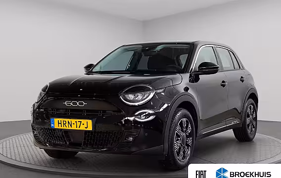 Fiat 600 1.2 Hybrid Urban | Camera | Keyless | Parkeersensoren | Navigatie | Climate Controle | Lic