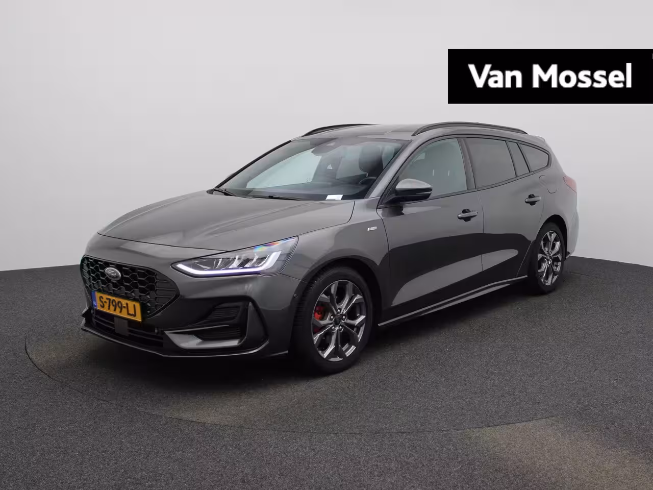 Ford Focus Wagon 1.0 EcoBoost Hybrid ST Line | Trekhaak | Automaat | Camera | Winter Pakket | Led Verlichti