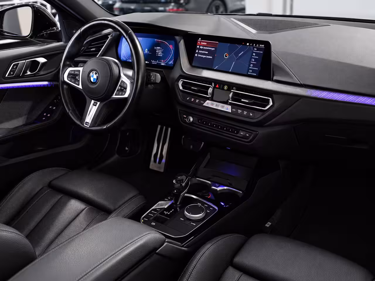 BMW 1-serie 118i | M Sport. Pro | HuD | Harman Kardon | KUIPSTOELEN