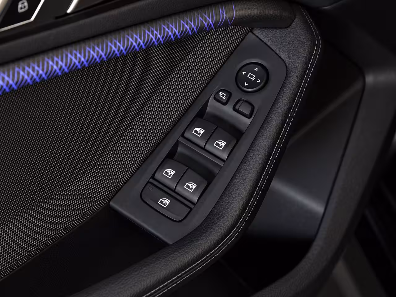 BMW 1-serie 118i | M Sport. Pro | HuD | Harman Kardon | KUIPSTOELEN