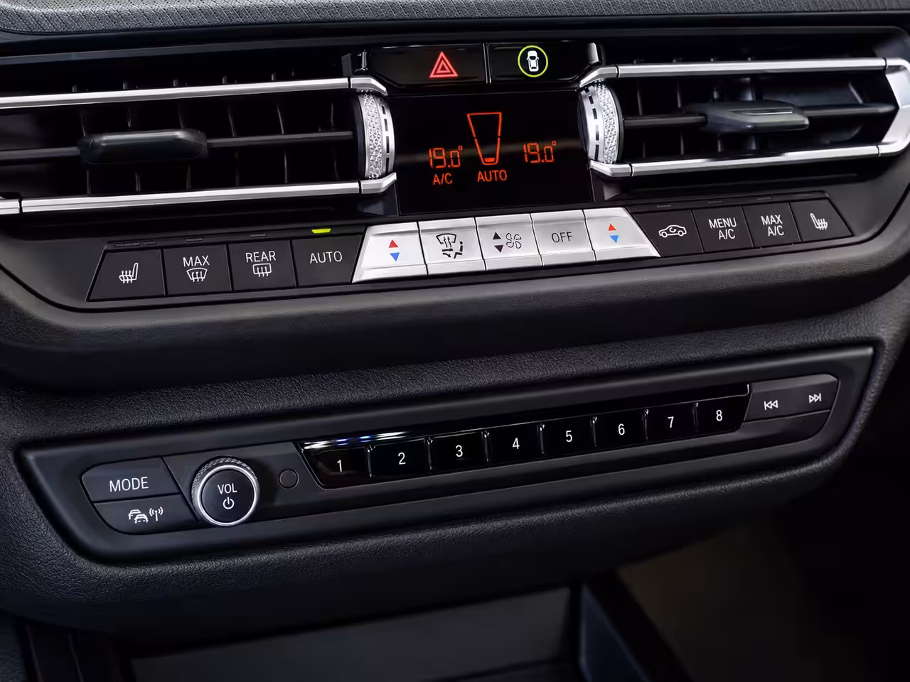 BMW 1-serie 118i | M Sport. Pro | HuD | Harman Kardon | KUIPSTOELEN