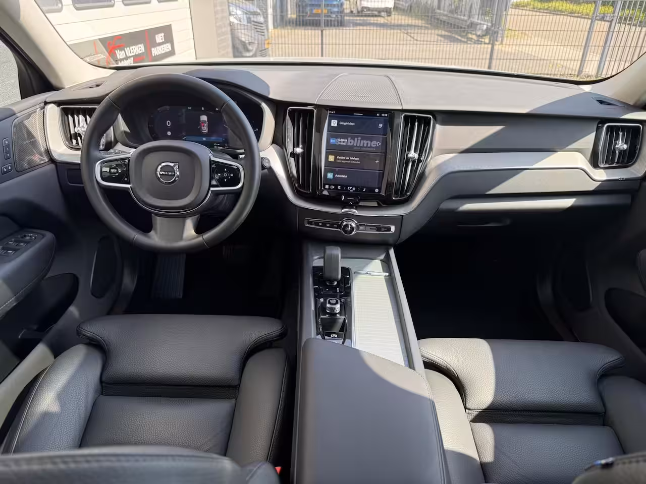 Volvo XC60 2.0 T8 Plug-in hybrid AWD Plus Black Edition