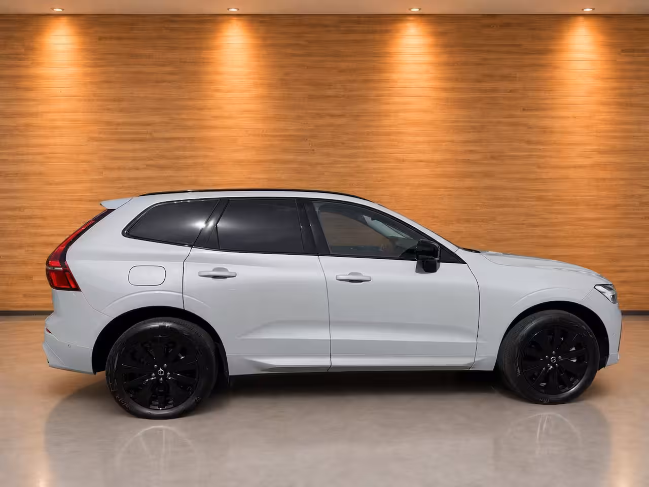 Volvo XC60 2.0 T8 Plug-in hybrid AWD Plus Black Edition