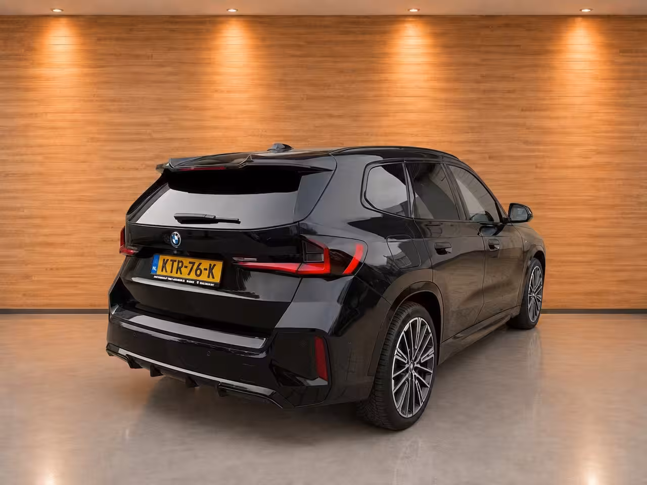 BMW X1 xDrive30e M SPORT MASSAGE , PANO , LEER , HEAD UP