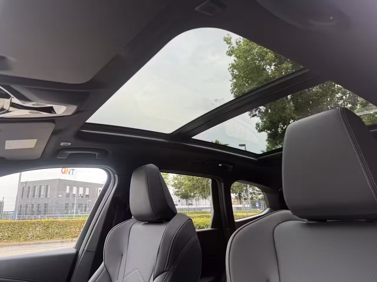 BMW X1 xDrive30e M SPORT MASSAGE , PANO , LEER , HEAD UP