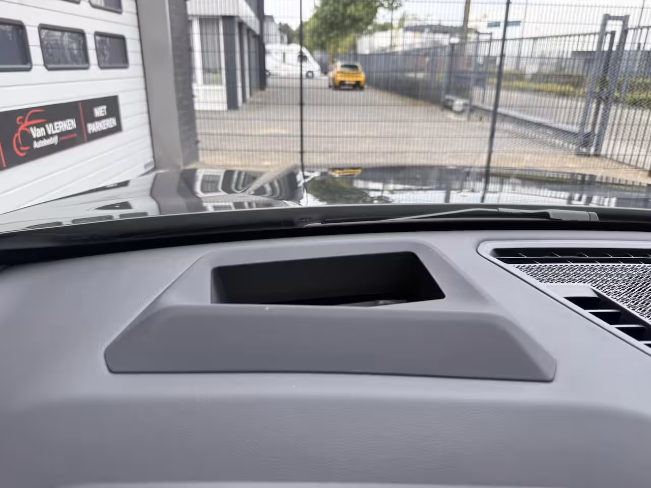 BMW X1 xDrive30e M SPORT MASSAGE , PANO , LEER , HEAD UP