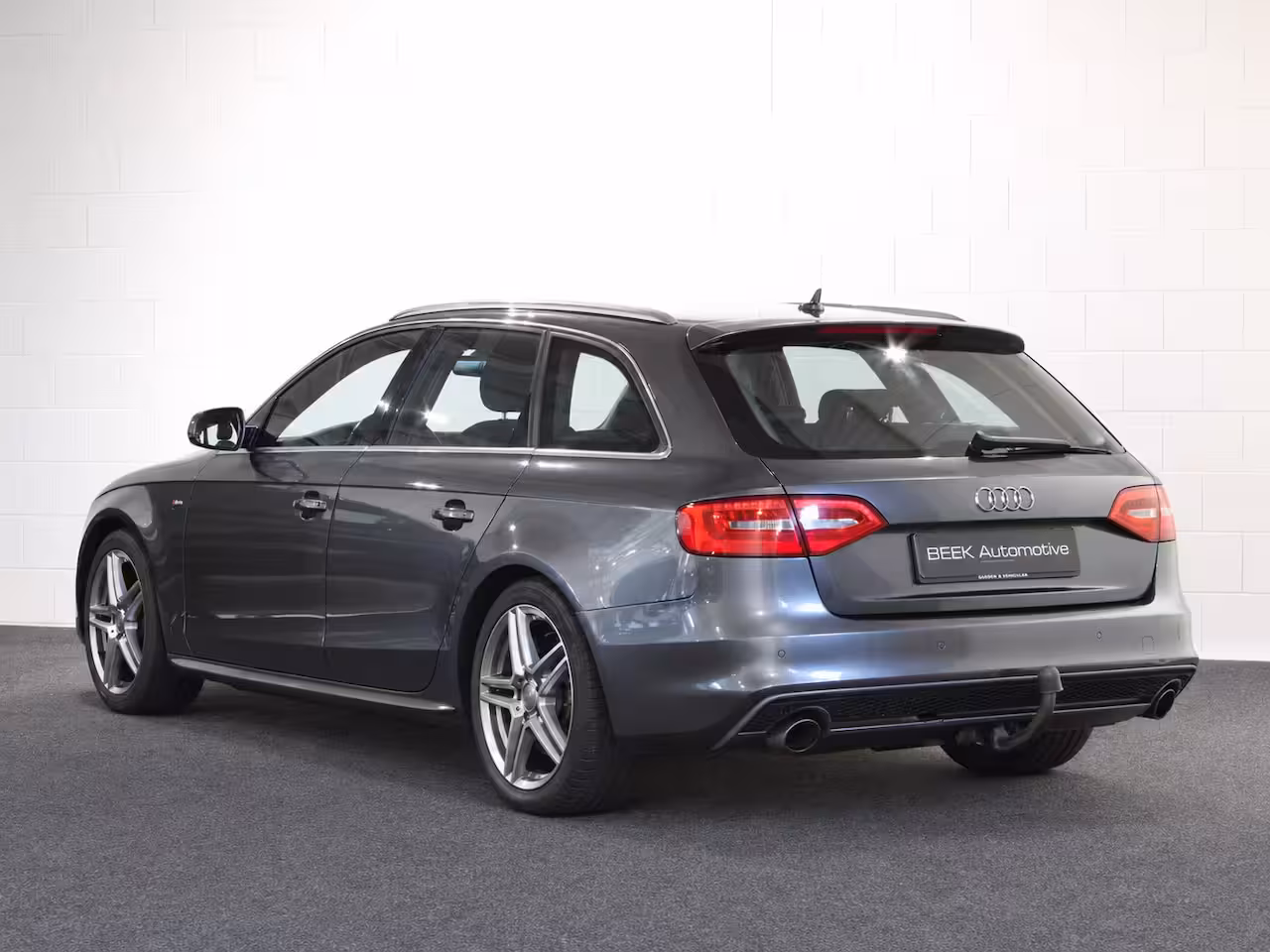 Audi A4 Avant 1.8 TFSI S Edition | B&O | Trekhaak | Cruise Control