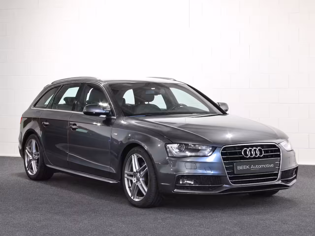 Audi A4 Avant 1.8 TFSI S Edition | B&O | Trekhaak | Cruise Control